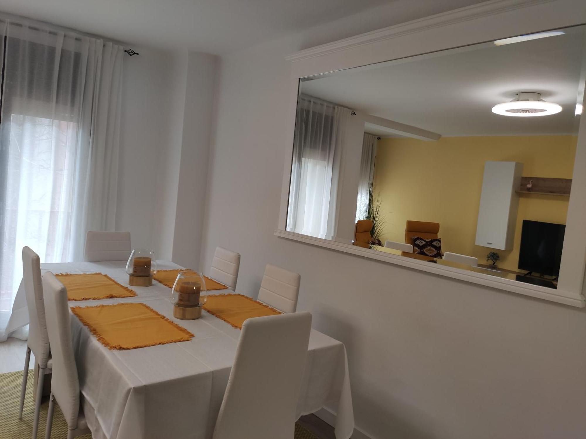 Apartamento Confort II La Seu d'Urgell Exterior foto