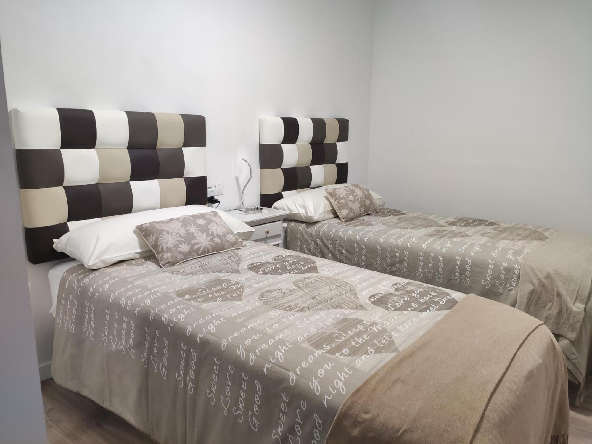 Apartamento Confort II La Seu d'Urgell Exterior foto